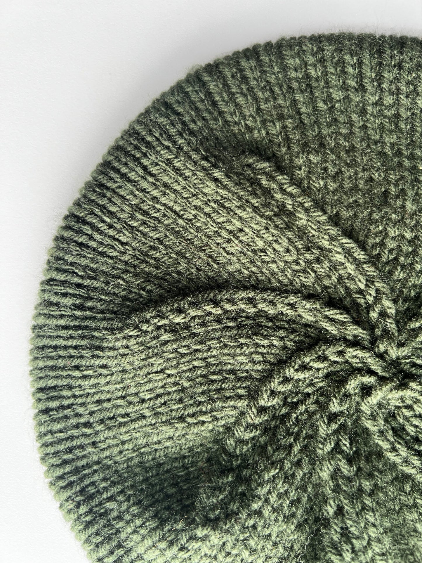 Hand Knit Beret / Army Green / knitted beret / handmade / Free Shipping