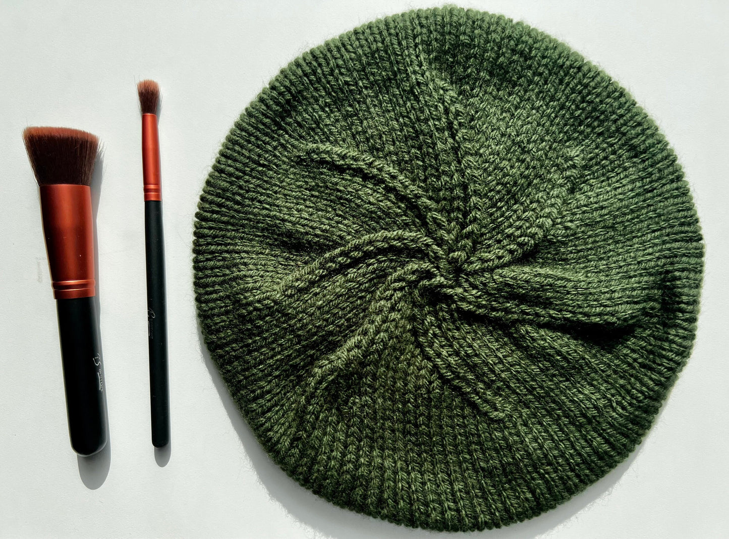 Hand Knit Beret / Army Green / knitted beret / handmade / Free Shipping