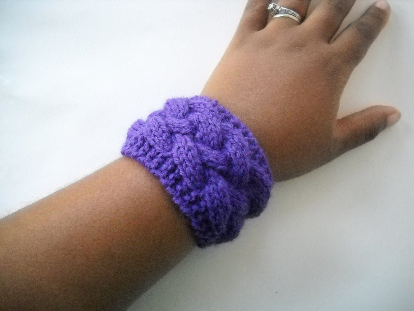 KNITTING PATTERN - Lattice Cable Coffee Sleeve
