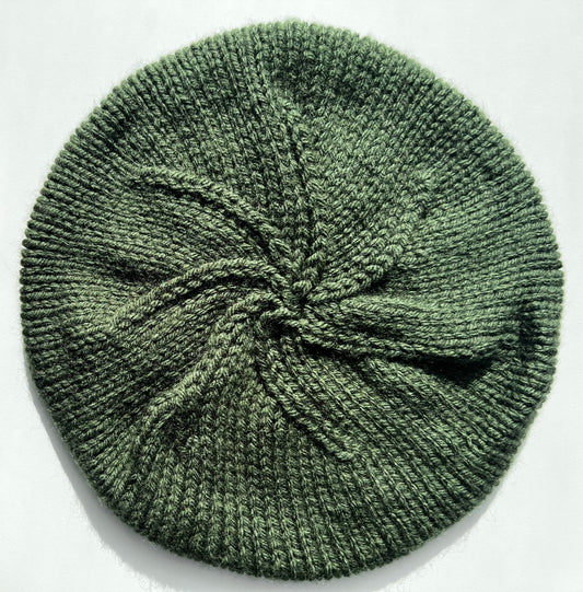 Hand Knit Beret / Army Green / knitted beret / handmade / Free Shipping